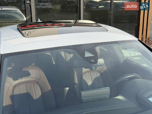 Белый Ауди A7 Sportback, объемом двигателя 3 л и пробегом 256 тыс. км за 19800 $, фото 11 на Automoto.ua