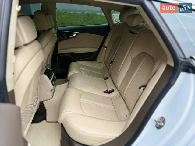 Белый Ауди A7 Sportback, объемом двигателя 3 л и пробегом 111 тыс. км за 27000 $, фото 15 на Automoto.ua