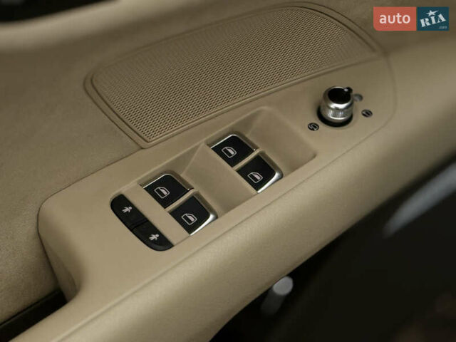 Белый Ауди A7 Sportback, объемом двигателя 3 л и пробегом 111 тыс. км за 27000 $, фото 13 на Automoto.ua