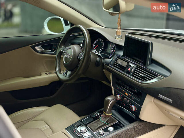 Белый Ауди A7 Sportback, объемом двигателя 3 л и пробегом 111 тыс. км за 27000 $, фото 19 на Automoto.ua