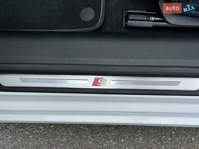Белый Ауди A7 Sportback, объемом двигателя 2 л и пробегом 39 тыс. км за 51500 $, фото 32 на Automoto.ua