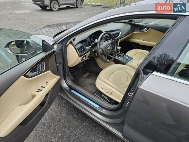 Бежевый Ауди A7 Sportback, объемом двигателя 3 л и пробегом 107 тыс. км за 18000 $, фото 9 на Automoto.ua