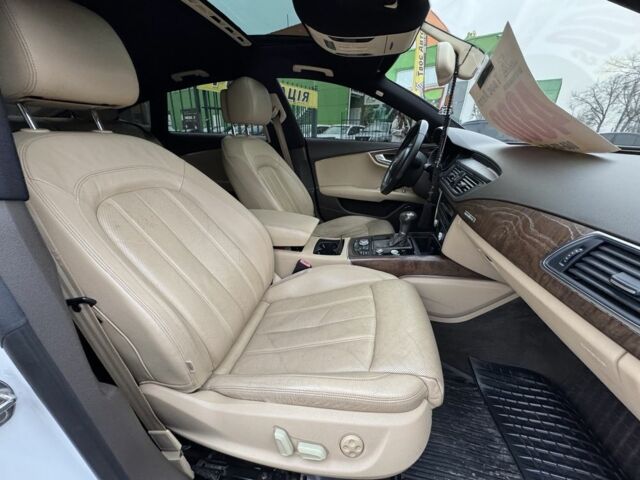 Чорний Ауді A7 Sportback, об'ємом двигуна 3 л та пробігом 211 тис. км за 18350 $, фото 12 на Automoto.ua