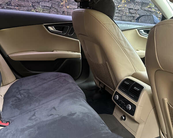 Черный Ауди A7 Sportback, объемом двигателя 2.97 л и пробегом 298 тыс. км за 21392 $, фото 7 на Automoto.ua