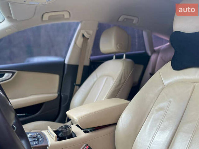 Черный Ауди A7 Sportback, объемом двигателя 2.97 л и пробегом 295 тыс. км за 21500 $, фото 9 на Automoto.ua