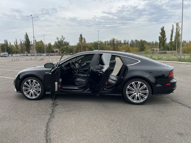 Ауди A7 Sportback 2013 в Кривом Роге на Automoto.ua Черный Ауди A7 Sportback, объемом двигателя 3 л и пробегом 220 тыс. км за 15000 $, фото 2 на Automoto.ua