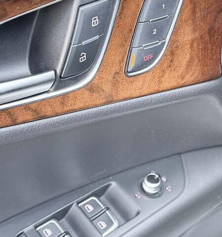 Черный Ауди A7 Sportback, объемом двигателя 3 л и пробегом 125 тыс. км за 20800 $, фото 12 на Automoto.ua