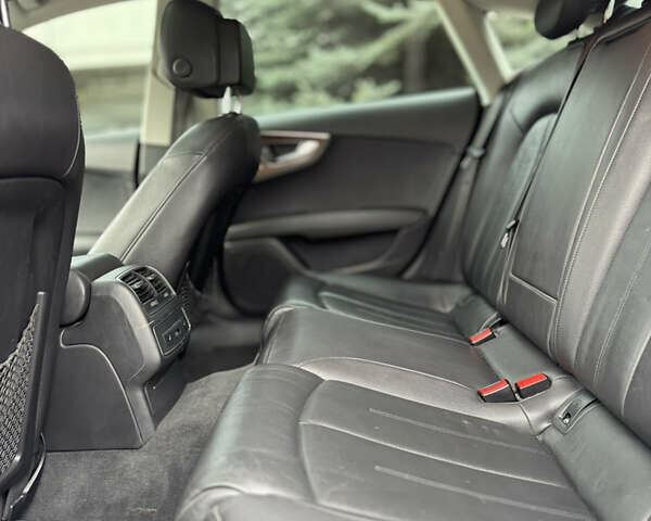 Черный Ауди A7 Sportback, объемом двигателя 3 л и пробегом 211 тыс. км за 18000 $, фото 9 на Automoto.ua
