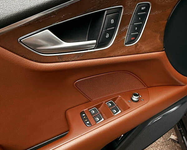 Черный Ауди A7 Sportback, объемом двигателя 3 л и пробегом 214 тыс. км за 26000 $, фото 12 на Automoto.ua