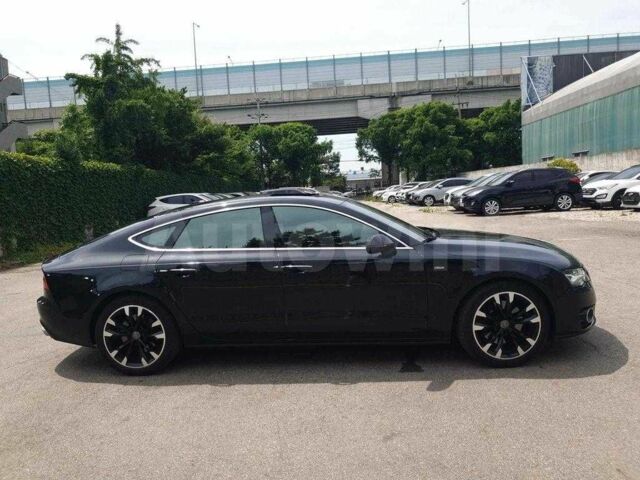 Черный Ауди A7 Sportback, объемом двигателя 3 л и пробегом 120 тыс. км за 8000 $, фото 3 на Automoto.ua