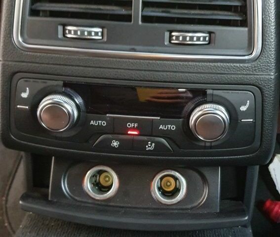 Чорний Ауді A7 Sportback, об'ємом двигуна 3 л та пробігом 210 тис. км за 22000 $, фото 18 на Automoto.ua