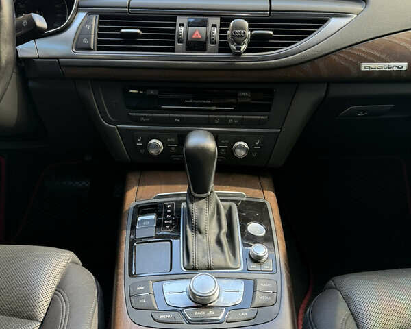 Чорний Ауді A7 Sportback, об'ємом двигуна 3 л та пробігом 141 тис. км за 30800 $, фото 16 на Automoto.ua