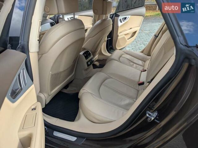 Ауди A7 Sportback 2011 в Дубно на Automoto.ua Коричневый Ауди A7 Sportback, объемом двигателя 2.97 л и пробегом 325 тыс. км за 14999 $, фото 36 на Automoto.ua
