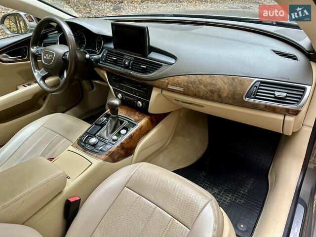Коричневый Ауди A7 Sportback, объемом двигателя 3 л и пробегом 273 тыс. км за 13200 $, фото 24 на Automoto.ua
