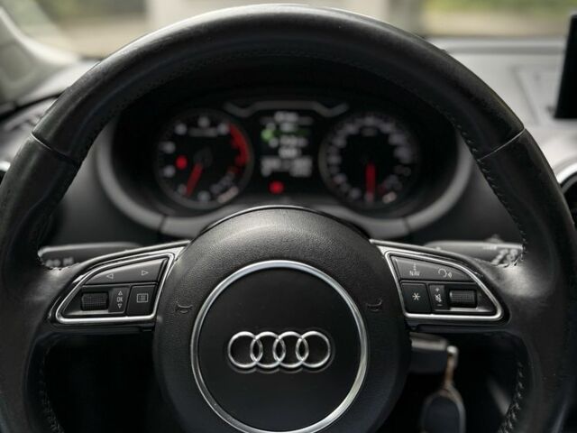 Красный Ауди A7 Sportback, объемом двигателя 1.4 л и пробегом 92 тыс. км за 14000 $, фото 9 на Automoto.ua