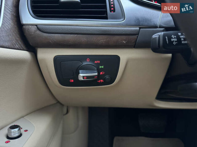 Красный Ауди A7 Sportback, объемом двигателя 3 л и пробегом 255 тыс. км за 12250 $, фото 61 на Automoto.ua