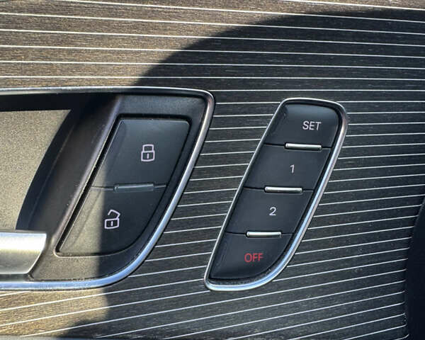 Червоний Ауді A7 Sportback, об'ємом двигуна 2.97 л та пробігом 254 тис. км за 31500 $, фото 26 на Automoto.ua