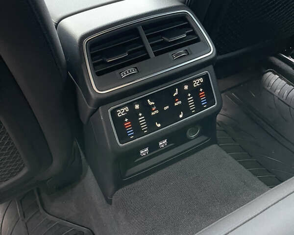 Красный Ауди A7 Sportback, объемом двигателя 3 л и пробегом 45 тыс. км за 57300 $, фото 28 на Automoto.ua