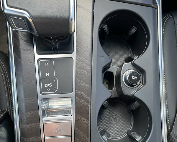 Красный Ауди A7 Sportback, объемом двигателя 3 л и пробегом 45 тыс. км за 57300 $, фото 41 на Automoto.ua