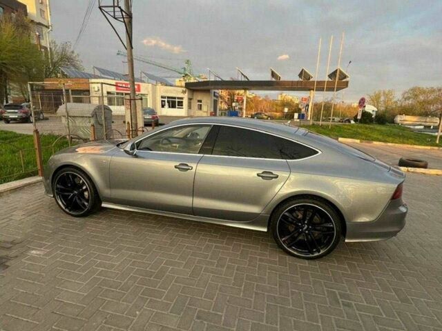 Серый Ауди A7 Sportback, объемом двигателя 0 л и пробегом 130 тыс. км за 13500 $, фото 3 на Automoto.ua