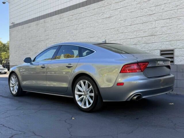 Серый Ауди A7 Sportback, объемом двигателя 3 л и пробегом 81 тыс. км за 17900 $, фото 4 на Automoto.ua