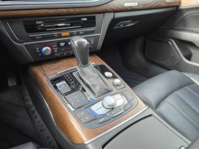 Серый Ауди A7 Sportback, объемом двигателя 3 л и пробегом 114 тыс. км за 8400 $, фото 11 на Automoto.ua