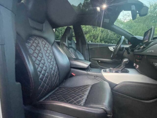 Серый Ауди A7 Sportback, объемом двигателя 3 л и пробегом 47 тыс. км за 12200 $, фото 10 на Automoto.ua