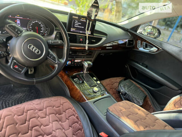 Серый Ауди A7 Sportback, объемом двигателя 3 л и пробегом 125 тыс. км за 18000 $, фото 1 на Automoto.ua