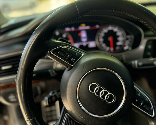 Серый Ауди A7 Sportback, объемом двигателя 3 л и пробегом 125 тыс. км за 18000 $, фото 2 на Automoto.ua