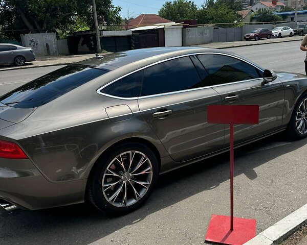 Серый Ауди A7 Sportback, объемом двигателя 3 л и пробегом 125 тыс. км за 18000 $, фото 12 на Automoto.ua