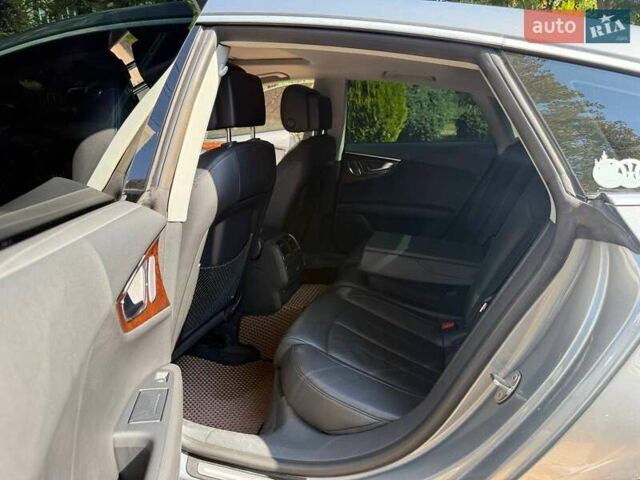 Серый Ауди A7 Sportback, объемом двигателя 3 л и пробегом 255 тыс. км за 12750 $, фото 27 на Automoto.ua