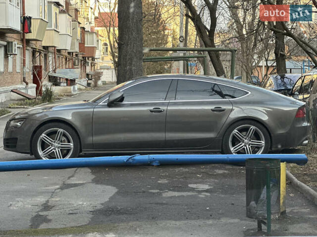 Сірий Ауді A7 Sportback, об'ємом двигуна 3 л та пробігом 230 тис. км за 15500 $, фото 3 на Automoto.ua