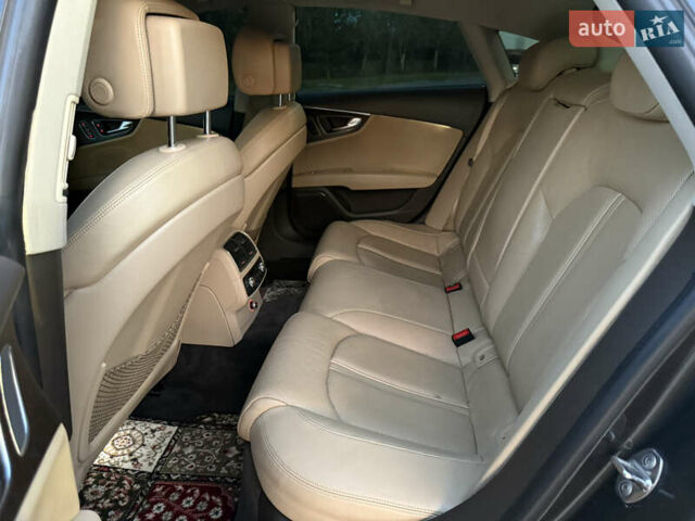 Сірий Ауді A7 Sportback, об'ємом двигуна 3 л та пробігом 260 тис. км за 15800 $, фото 13 на Automoto.ua