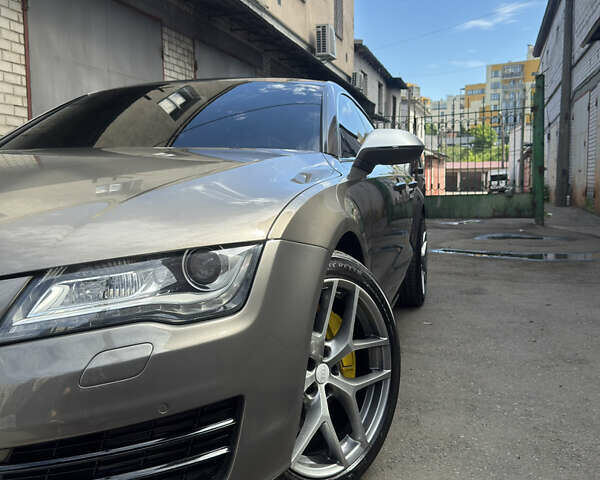 Сірий Ауді A7 Sportback, об'ємом двигуна 3 л та пробігом 195 тис. км за 17800 $, фото 3 на Automoto.ua