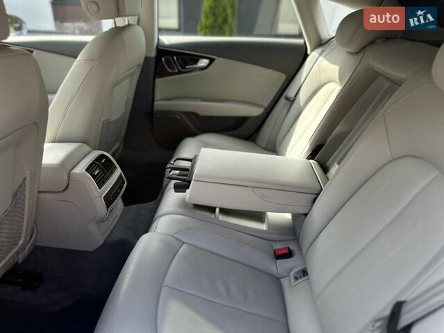 Сірий Ауді A7 Sportback, об'ємом двигуна 3 л та пробігом 230 тис. км за 16500 $, фото 85 на Automoto.ua