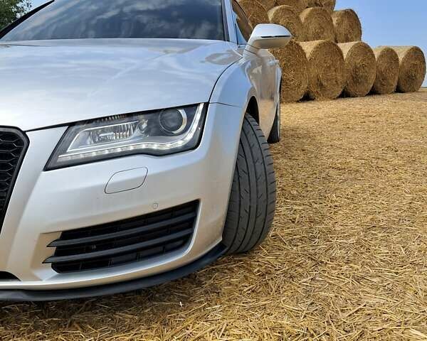 Серый Ауди A7 Sportback, объемом двигателя 3 л и пробегом 253 тыс. км за 16800 $, фото 1 на Automoto.ua