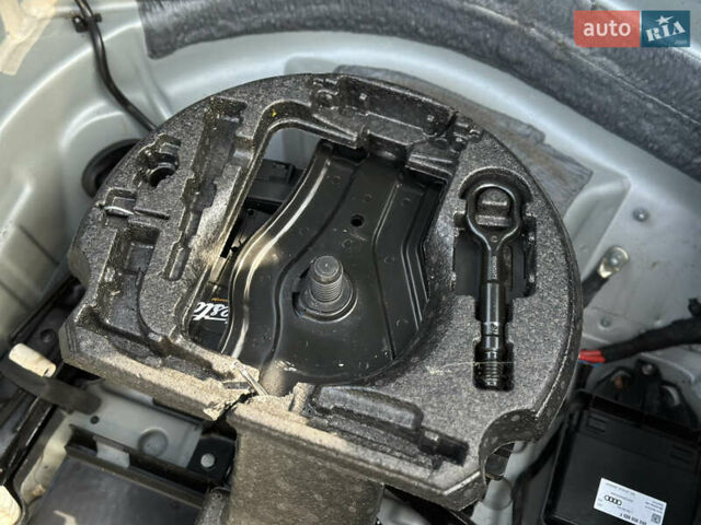 Сірий Ауді A7 Sportback, об'ємом двигуна 3 л та пробігом 230 тис. км за 16500 $, фото 102 на Automoto.ua