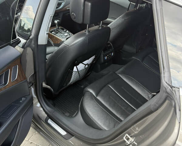 Серый Ауди A7 Sportback, объемом двигателя 2.77 л и пробегом 267 тыс. км за 16500 $, фото 11 на Automoto.ua