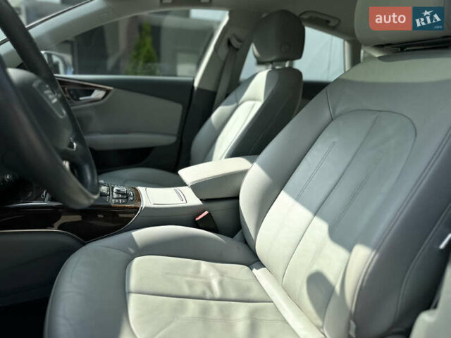 Сірий Ауді A7 Sportback, об'ємом двигуна 3 л та пробігом 230 тис. км за 16500 $, фото 26 на Automoto.ua