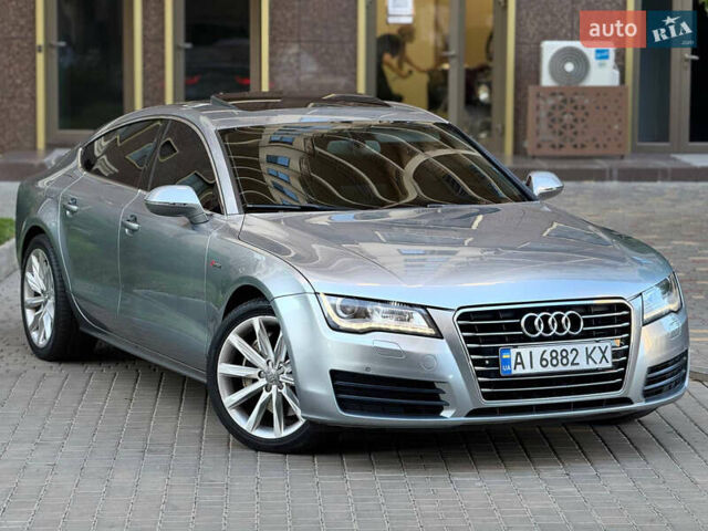 Серый Ауди A7 Sportback, объемом двигателя 3 л и пробегом 250 тыс. км за 15900 $, фото 12 на Automoto.ua