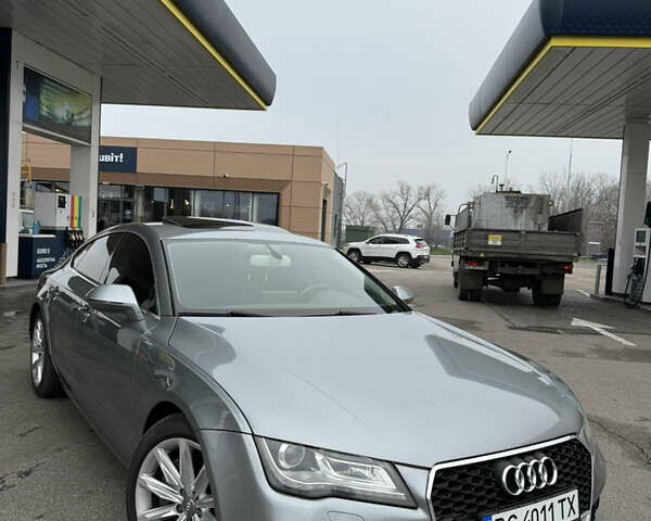 Сірий Ауді A7 Sportback, об'ємом двигуна 3 л та пробігом 170 тис. км за 13900 $, фото 8 на Automoto.ua