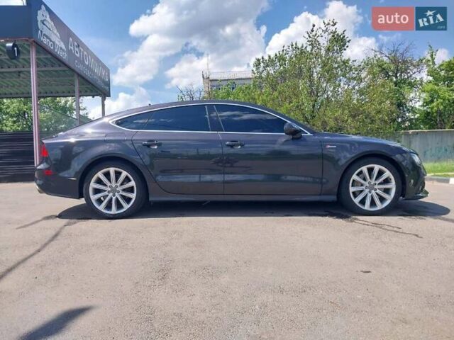 Серый Ауди A7 Sportback, объемом двигателя 3 л и пробегом 192 тыс. км за 18000 $, фото 10 на Automoto.ua