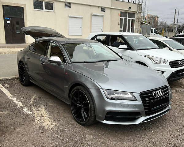 Серый Ауди A7 Sportback, объемом двигателя 3 л и пробегом 130 тыс. км за 14700 $, фото 1 на Automoto.ua