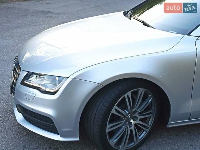 Серый Ауди A7 Sportback, объемом двигателя 3 л и пробегом 140 тыс. км за 16500 $, фото 3 на Automoto.ua
