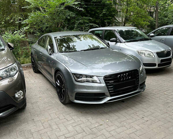 Серый Ауди A7 Sportback, объемом двигателя 3 л и пробегом 130 тыс. км за 14700 $, фото 2 на Automoto.ua