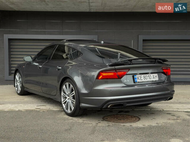 Серый Ауди A7 Sportback, объемом двигателя 3 л и пробегом 172 тыс. км за 16900 $, фото 4 на Automoto.ua