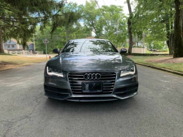 Сірий Ауді A7 Sportback, об'ємом двигуна 3 л та пробігом 89 тис. км за 3250 $, фото 1 на Automoto.ua