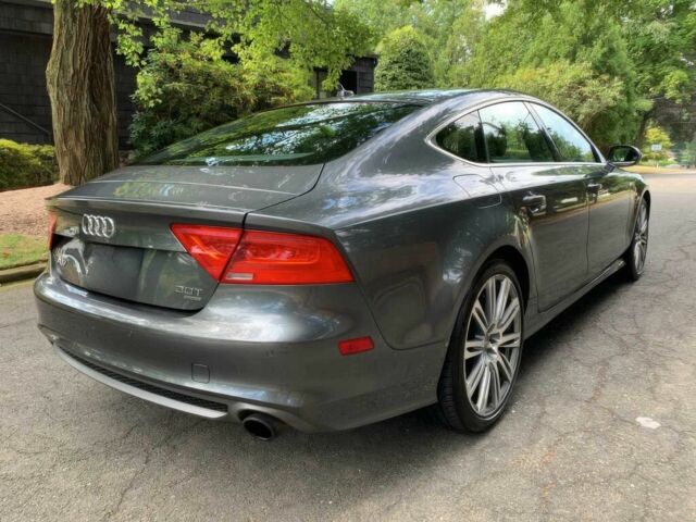 Сірий Ауді A7 Sportback, об'ємом двигуна 3 л та пробігом 89 тис. км за 3250 $, фото 4 на Automoto.ua