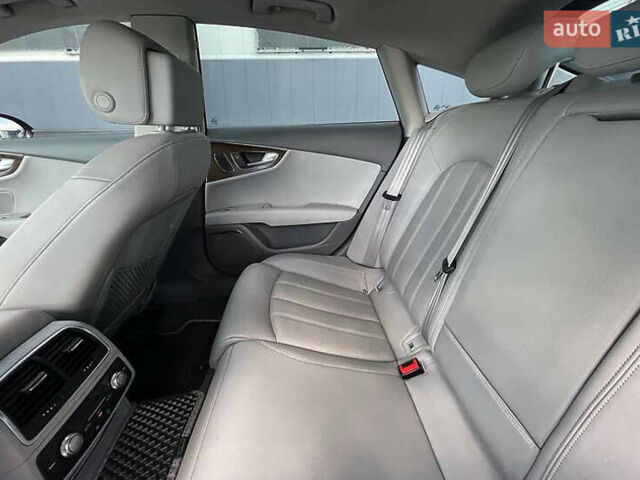 Сірий Ауді A7 Sportback, об'ємом двигуна 3 л та пробігом 105 тис. км за 24550 $, фото 21 на Automoto.ua