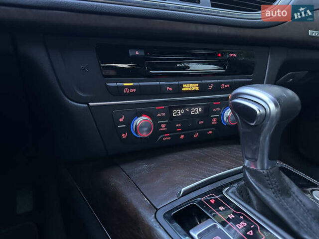Серый Ауди A7 Sportback, объемом двигателя 3 л и пробегом 189 тыс. км за 13499 $, фото 14 на Automoto.ua